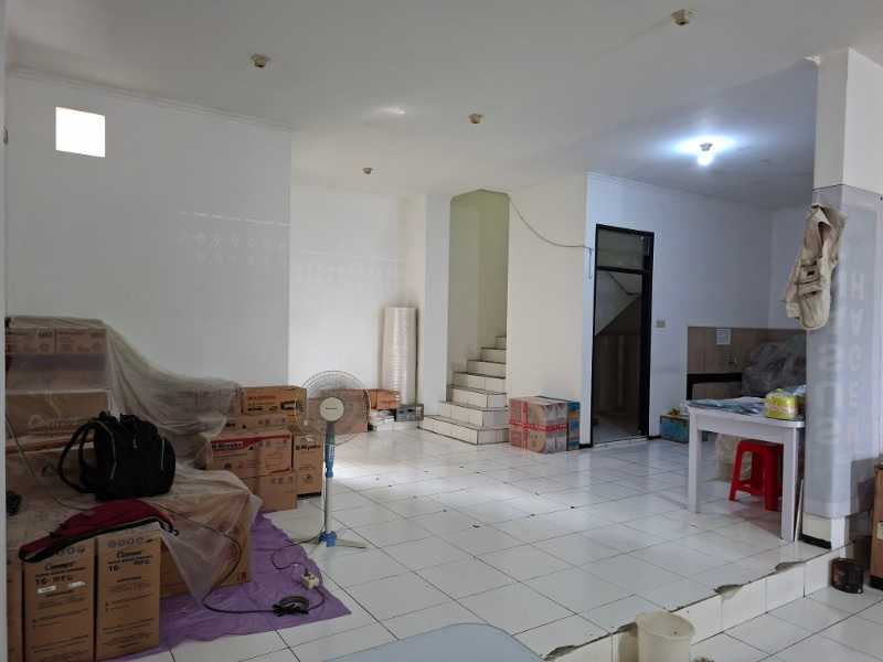 Disewakan Ruko 3 Lantai Lokasi Strategis di Wonokromo Surabaya Selatan - Thumbnail 3