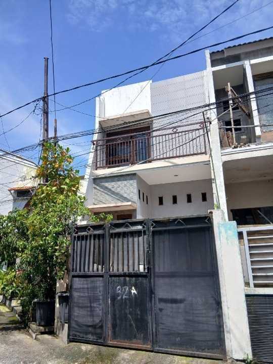 Disewakan Rumah di Bronggalan Surabaya Utara - Image 1