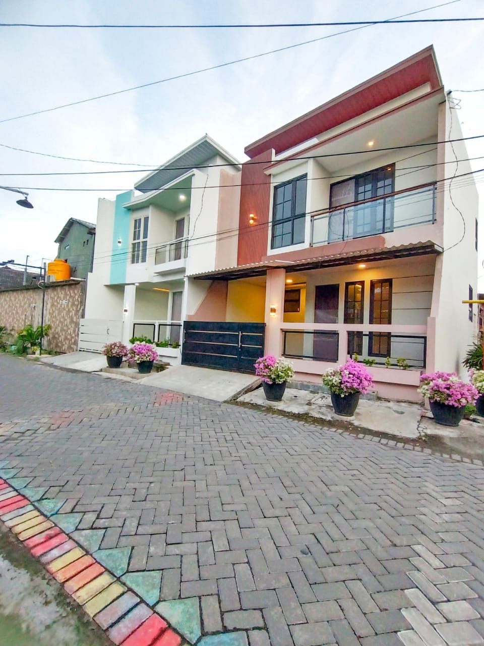 Dijual Rumah Siap Huni di Menganti Permai Surabaya Barat - Image 1