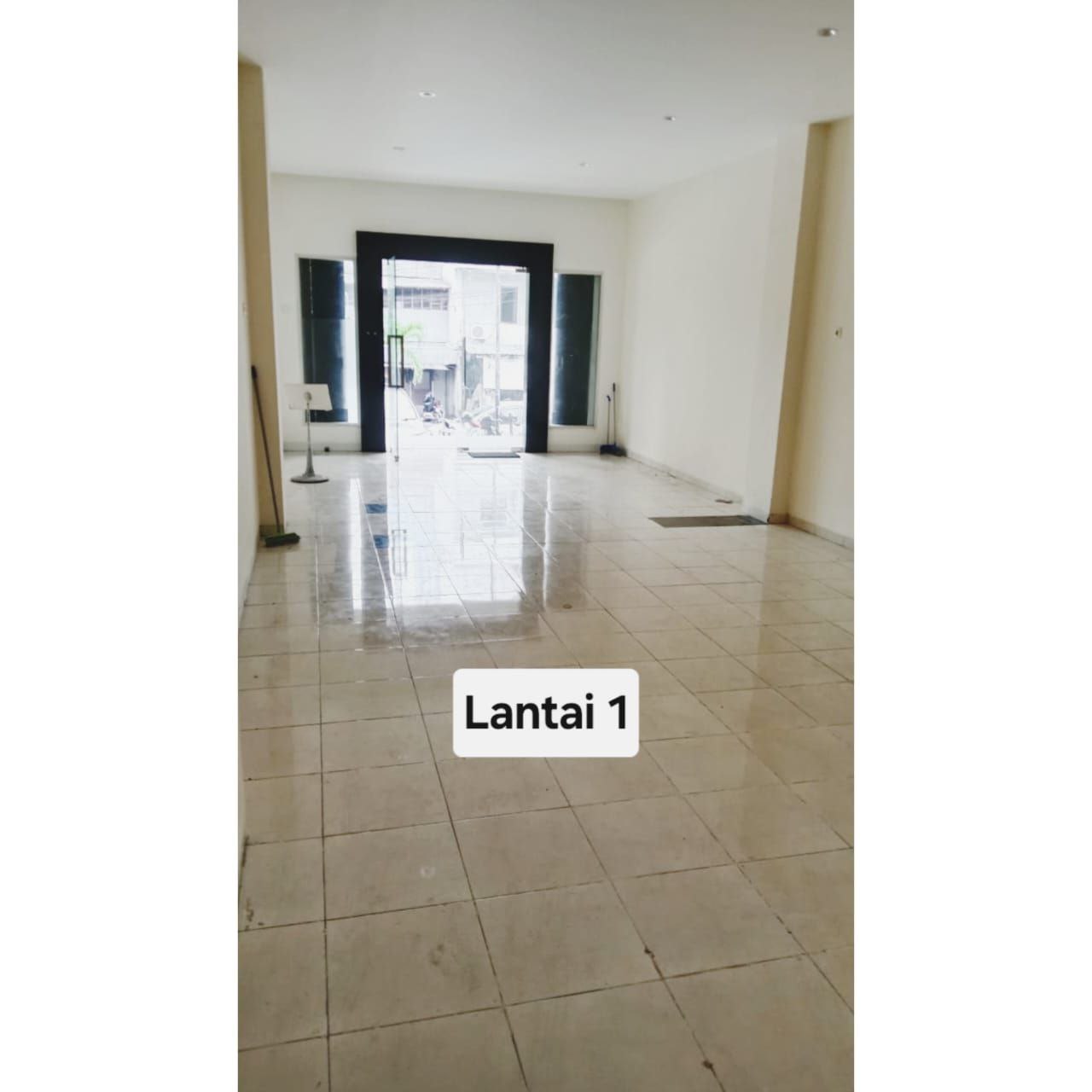 Dijual Ruko 3,5 Lantai Komersial Strategis di Mayjend Sungkono Surabaya Barat - Thumbnail 2