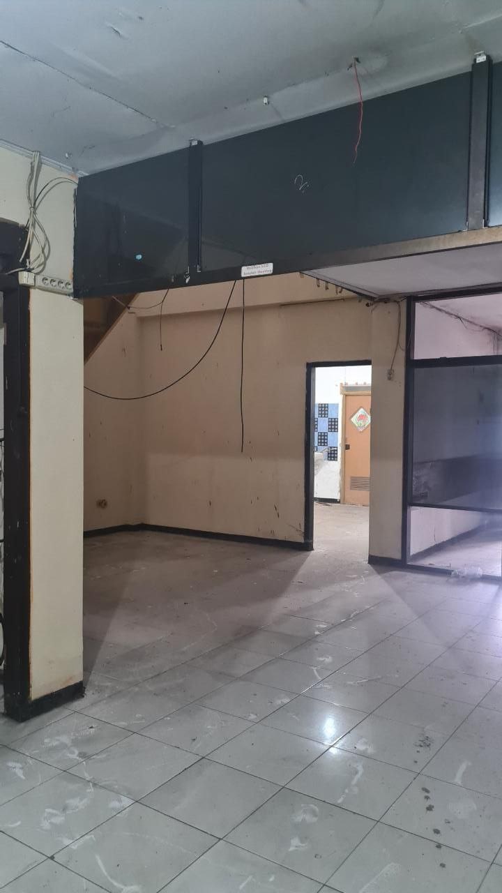 Dijual Rumah Hitung Tanah Strategis Cocok Untuk Usaha Kos Kosan di Ketintang Baru Surabaya Selatan - Thumbnail 4