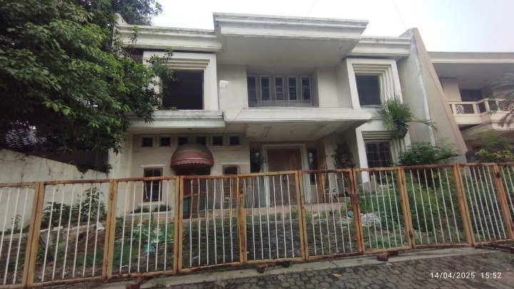 Disewakan Rumah Usaha Jalan Musi Lokasi Strategis Surabaya Pusat - Image 1