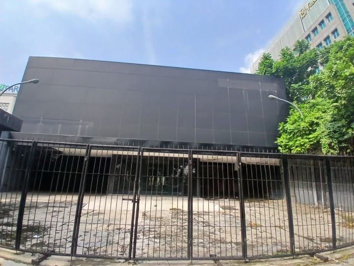Dijual tanah lokasi strategis di nol Jalan Raya Diponegoro, Surabaya Pusat - Image 1