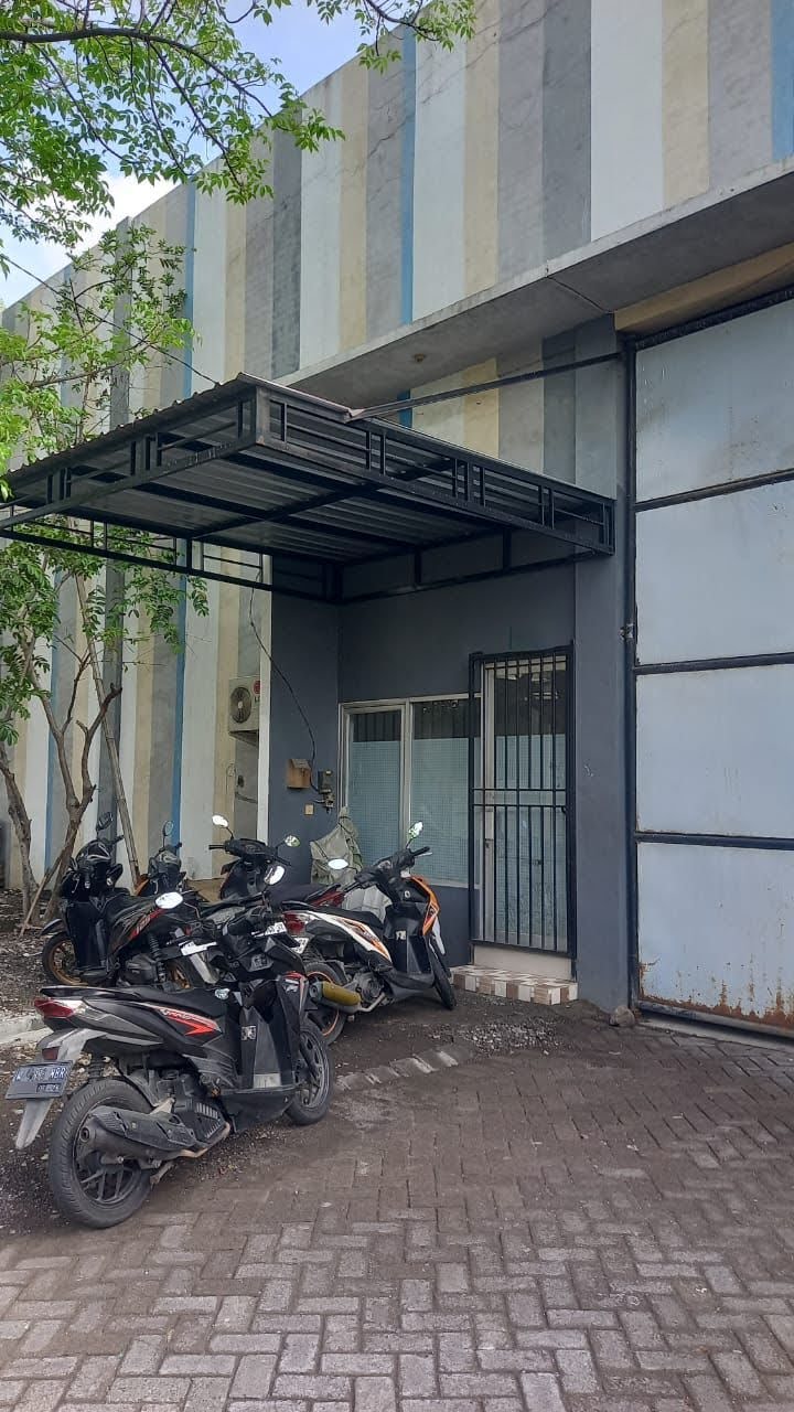 Dijual gudang siap huni di Safe n Lock, Sidoarjo - Image 1