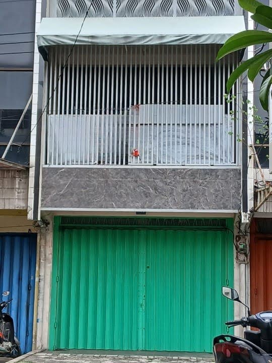 Disewakan Ruko Lokasi Strategis di Nol Jalan Raya Kenjeran, Surabaya Timur - Image 1