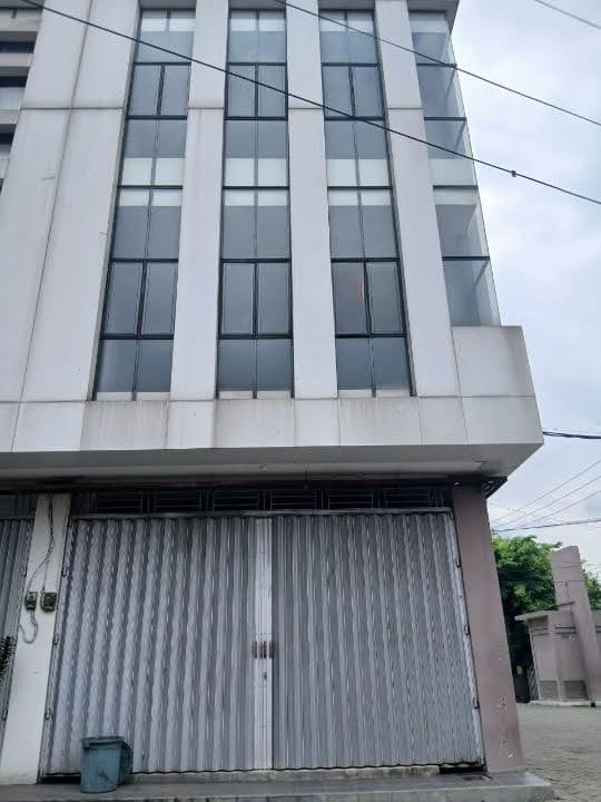Dijual ruko lokasi strategis di Semut Square, Surabaya Utara - Image 1