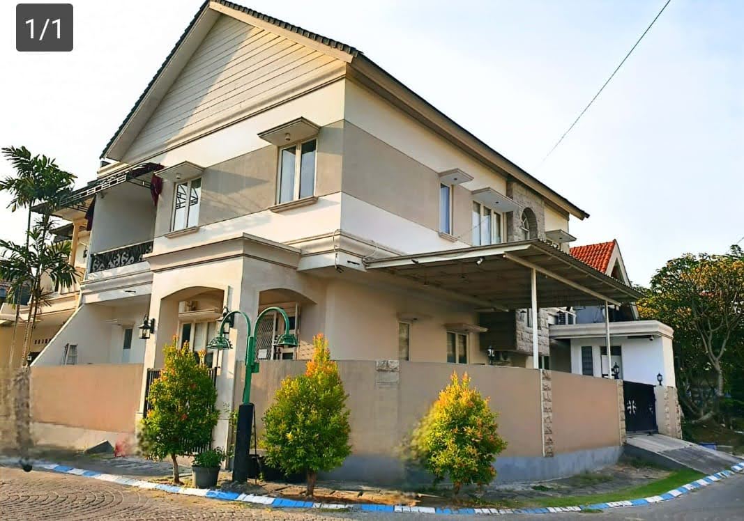 Dijual rumah siap huni di Perum Pinus Asri, Surabaya Barat - Image 1
