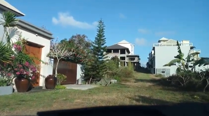 Disewakan Lahan Lokasi Strategis Area Villa Goagong Jimbaran Bali - Thumbnail 2