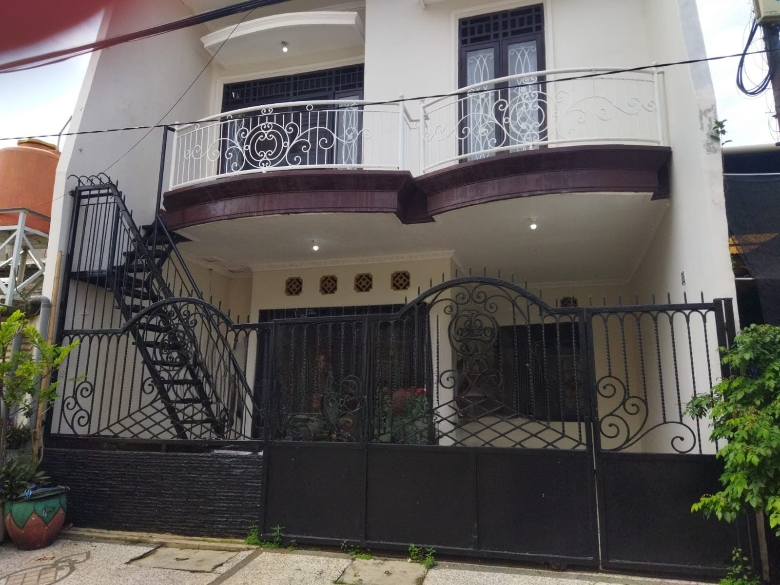 Dijual/Disewakan Rumah Siap Huni Sawahan Surabaya Barat - Image 1