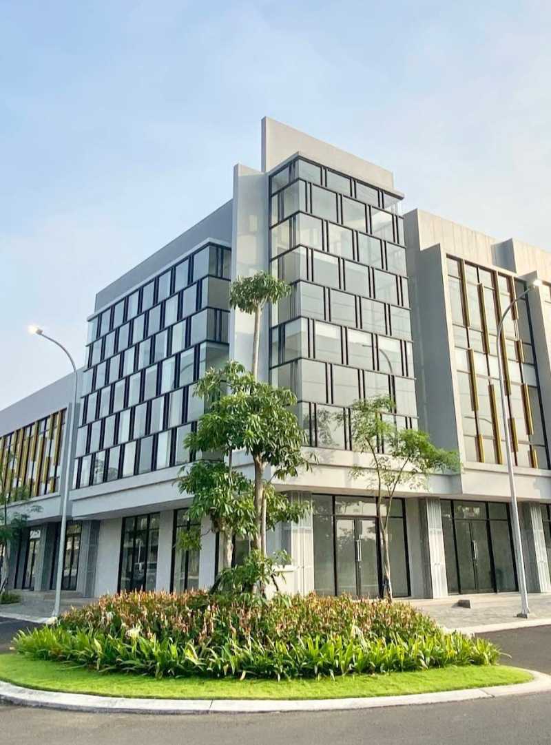 Dijual Ruko Baru Strategis di North Avenue Shophouses New Phase Citraland The Greenlake Surabaya Barat - Thumbnail 3