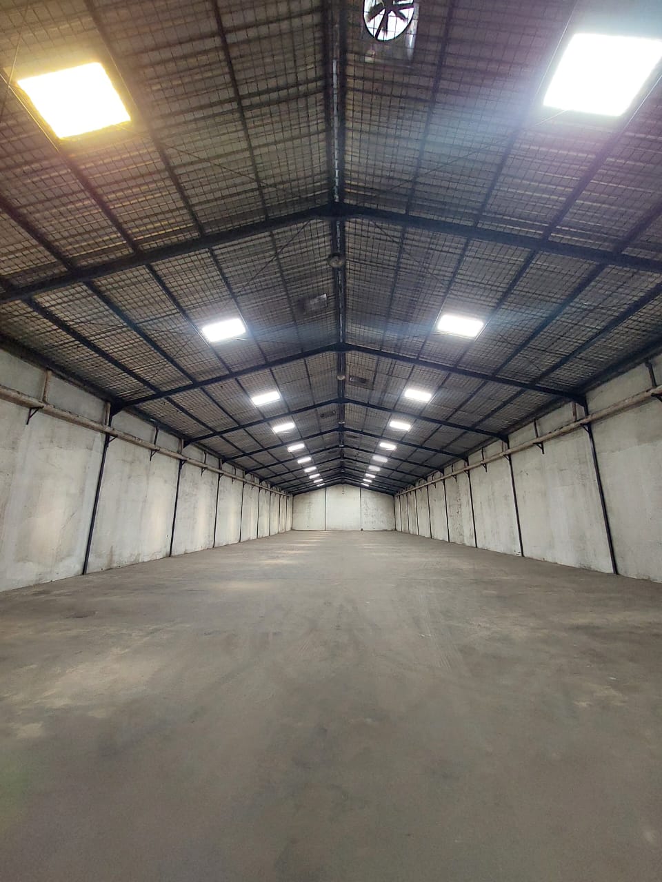 Dijual Gudang Premium Margomulyo Permai 1.5Lantai ,Surabaya Barat - Thumbnail 2