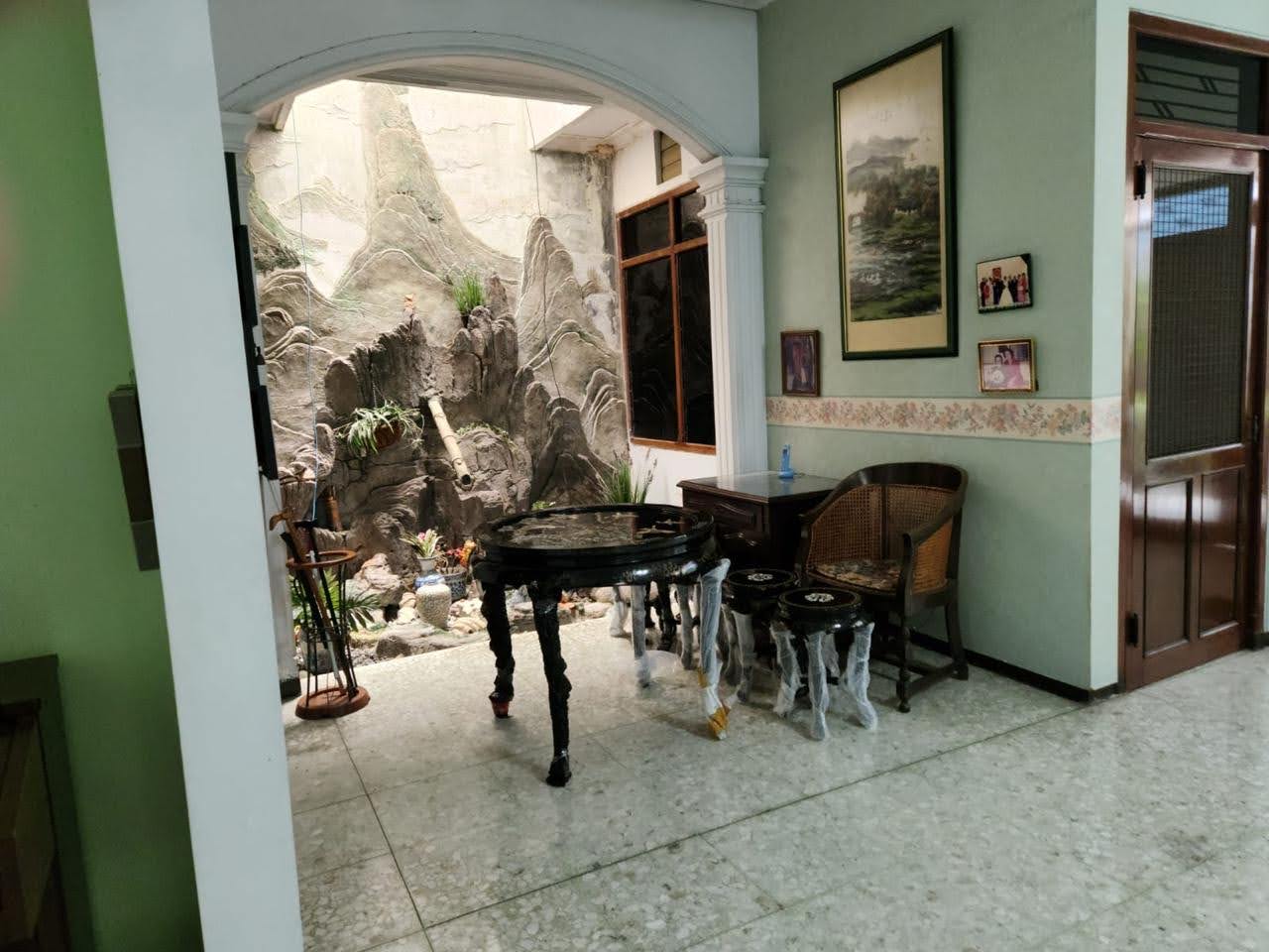 Dijual Rumah Kawasan Elit Dharmahusada Indah Surabaya Timur - Thumbnail 5