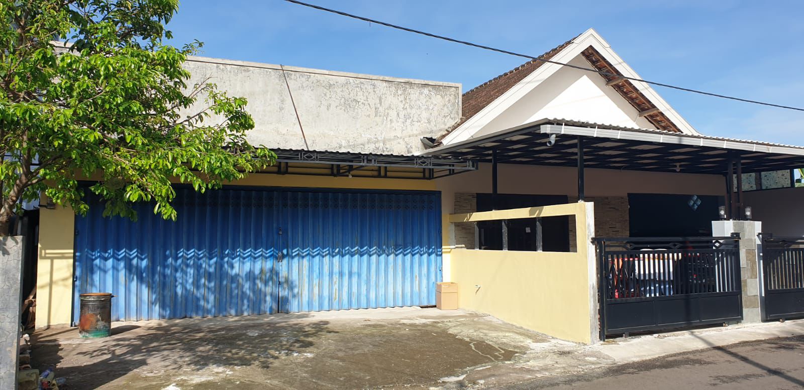 Dijual Rumah Usaha Strategis Lokasi Trawas Mojokerto - Image 1