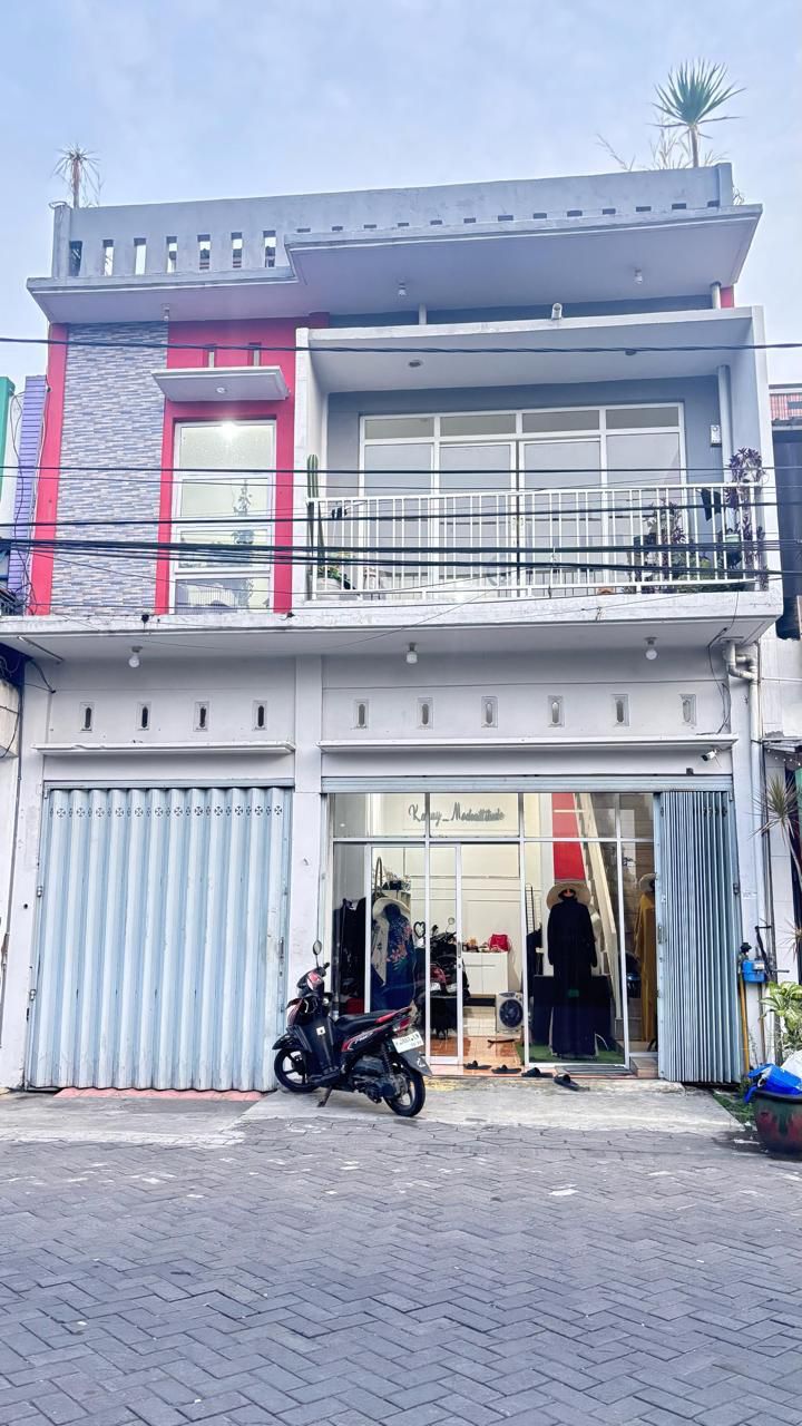 Dijual Ruko Siap Pakai Lokasi Strategis Gresik - Image 1