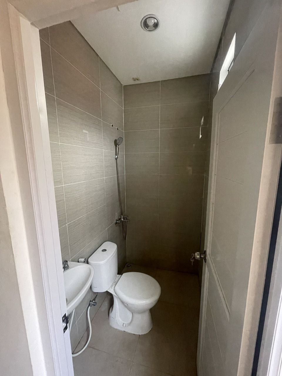 Dijual Rumah 2 Lantai Siap Huni di Cluster Samira Regency Bekasi - Thumbnail 5