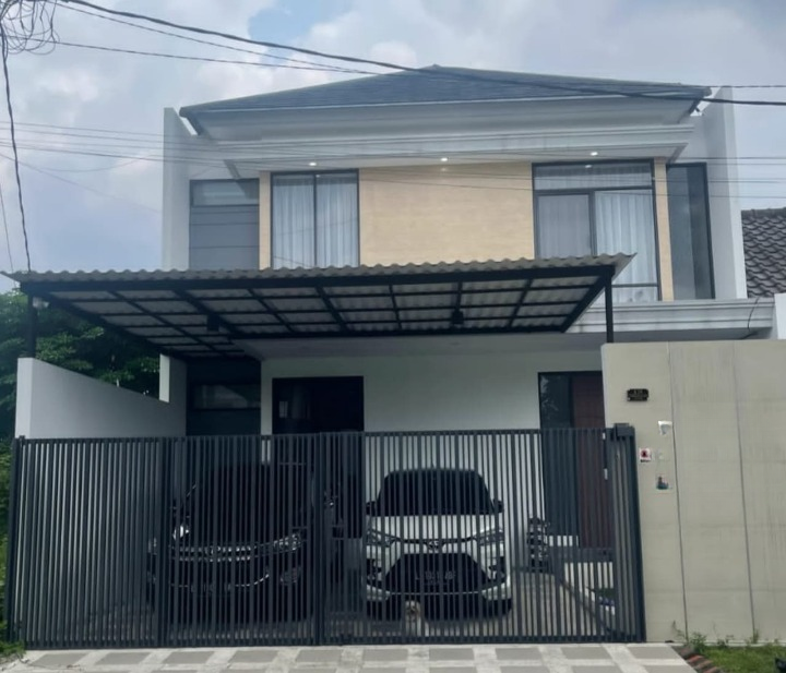 Jual Rumah Semi Furnish 2 Lantai Murah Strategis Tenggilis Mejoyo Selatan Surabaya Selatan - Image 1