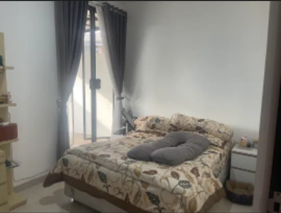 Jual Rumah Semi Furnish 2 Lantai Murah Strategis Tenggilis Mejoyo Selatan Surabaya Selatan - Thumbnail 6