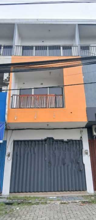 Disewakan Ruko 3 Lantai Strategis Murah Gayungsari Barat Surabaya Selatan - Image 1