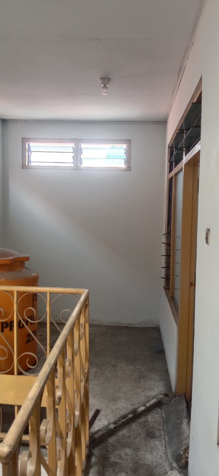 Disewakan Ruko Strategis 1,5 Lantai Murah Walikota Mustajab Surabaya Pusat - Thumbnail 5