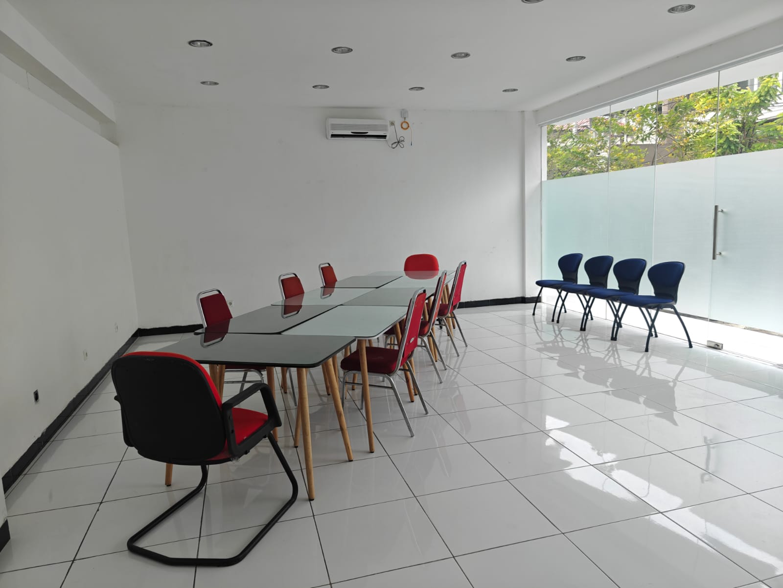 Dijual/Disewakan PUTAT Office Building 48 Ruang Usaha Surabaya Barat - Thumbnail 3
