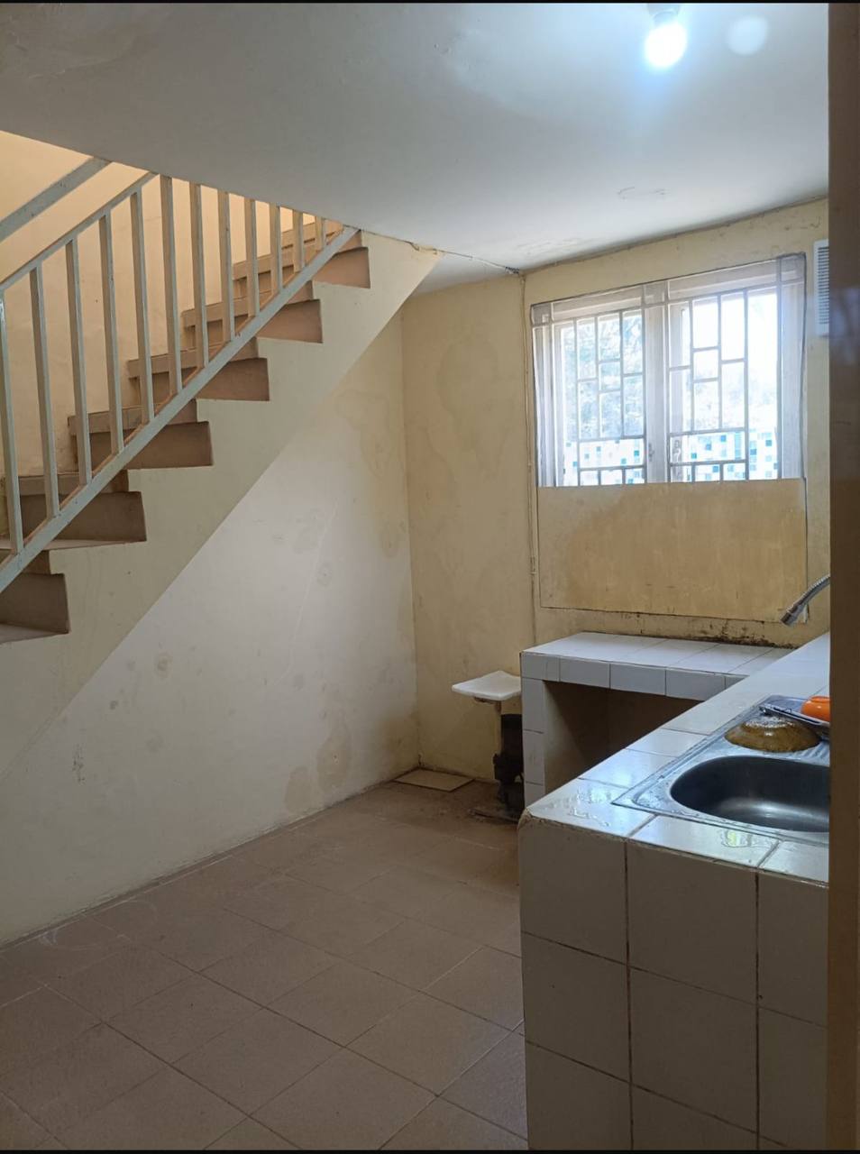 Dijual rumah siap huni di kawasan Semanggi Wonorejo Surabaya Timur - Thumbnail 3