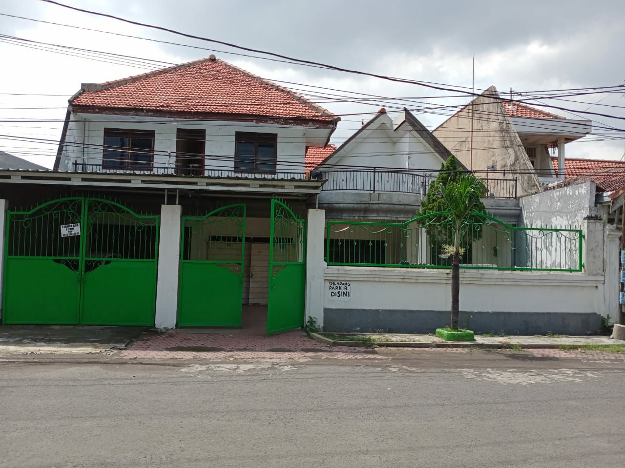 Dijual Rumah+ Kos Aktif Lokasi Strategis di Ketintang Madya Surabaya Selatan - Image 1
