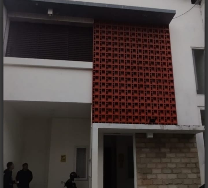 Dijual rumah siap huni lokasi strategis Sukun Malang - Image 1