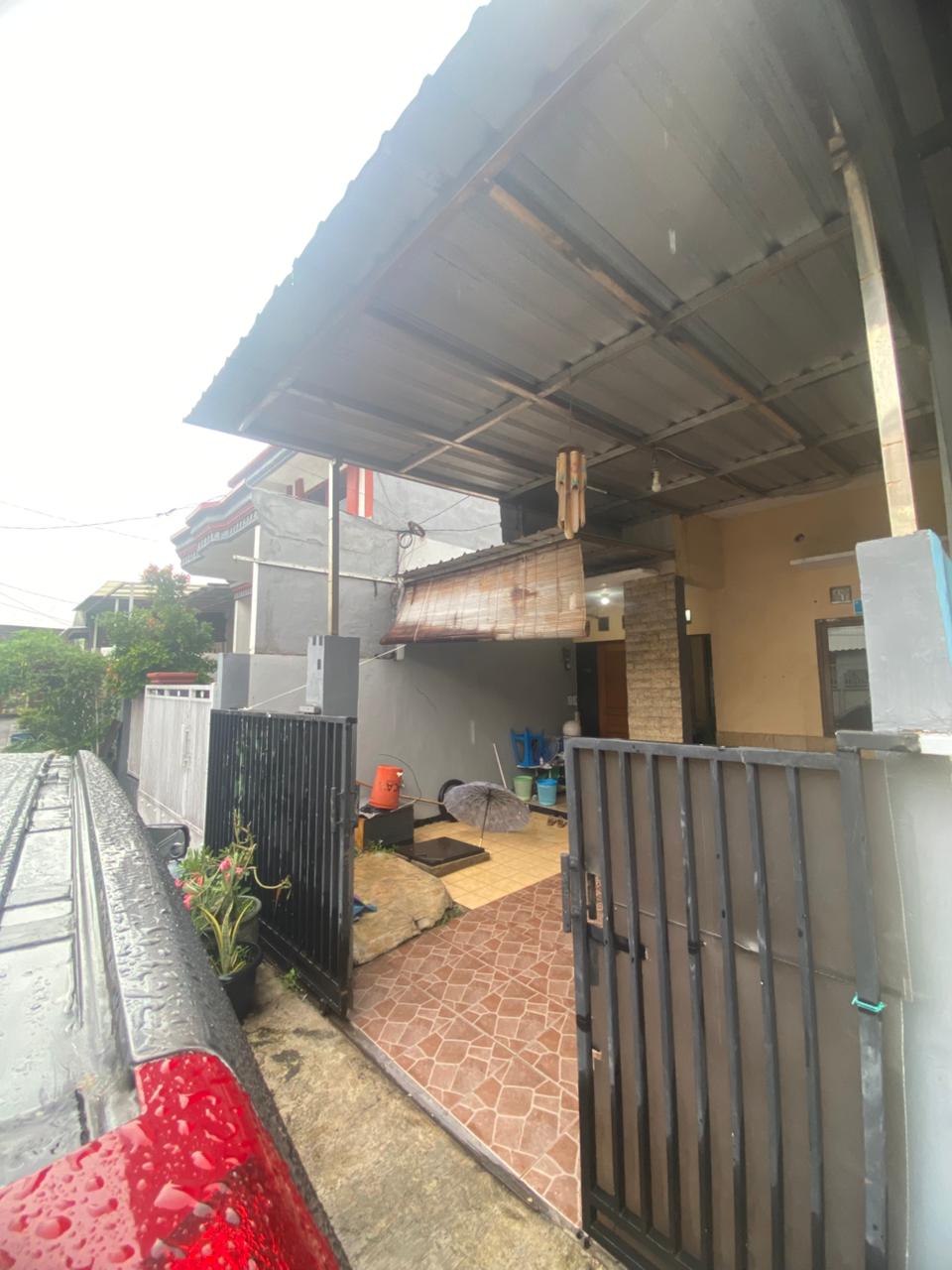 Dijual Rumah Siap Huni Lokasi Strategis Surabaya Timur - Image 1