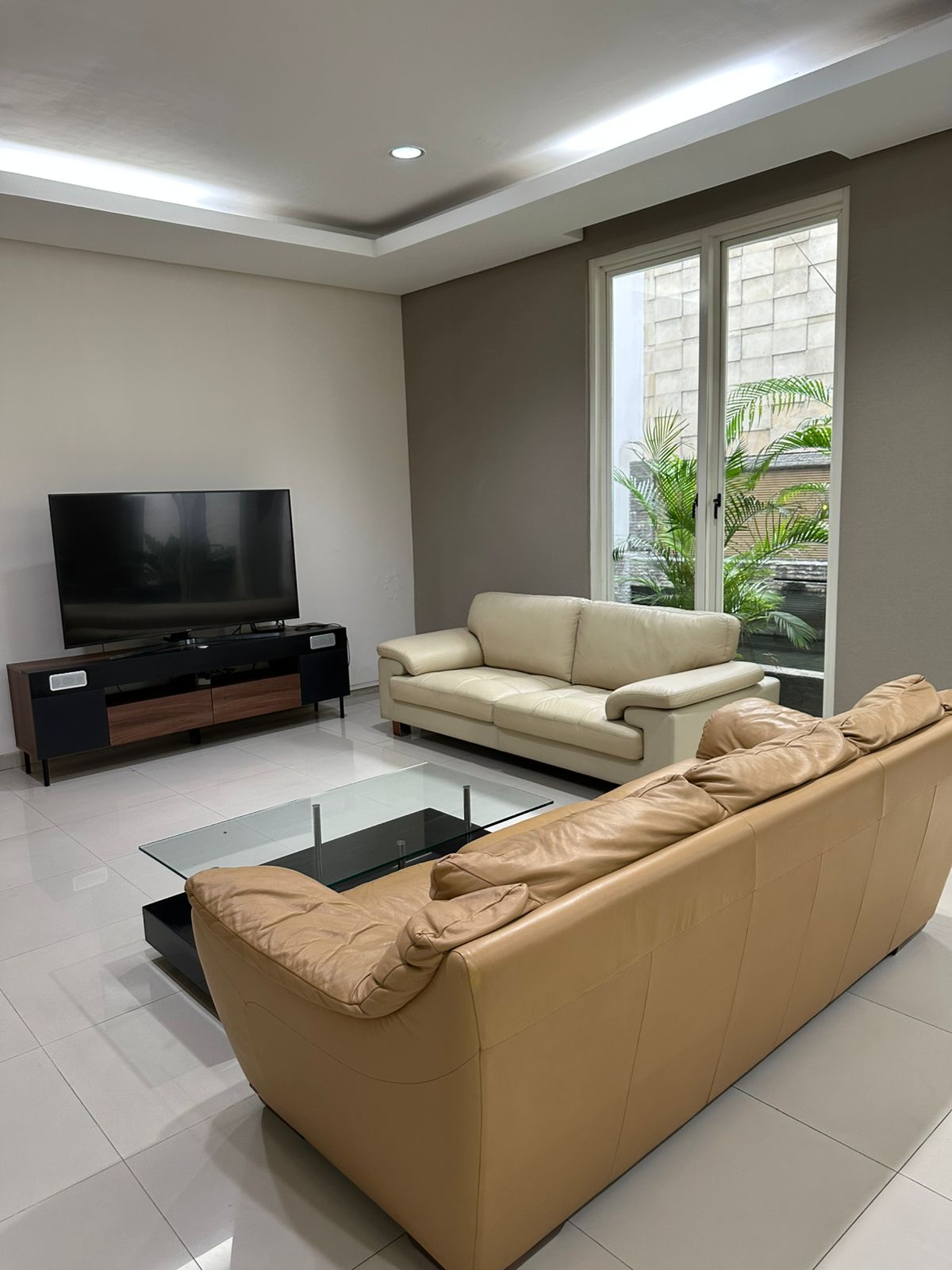 Disewakan Rumah Bukit Telaga Golf Citraland Surabaya Barat - Thumbnail 3