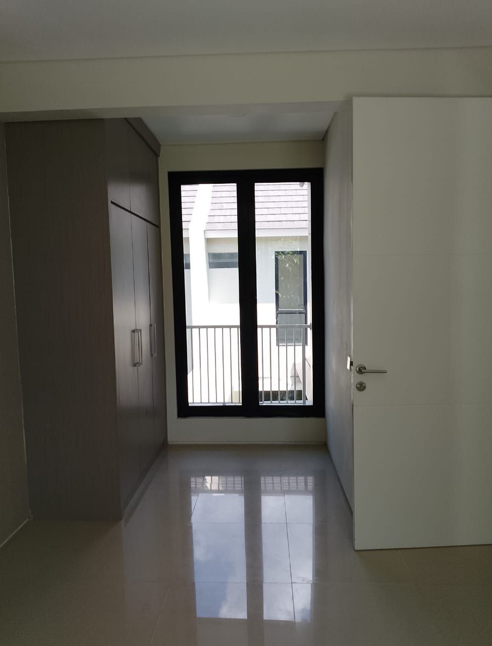 Dijual Rumah Siap Huni Citraland Surabaya Barat - Thumbnail 3