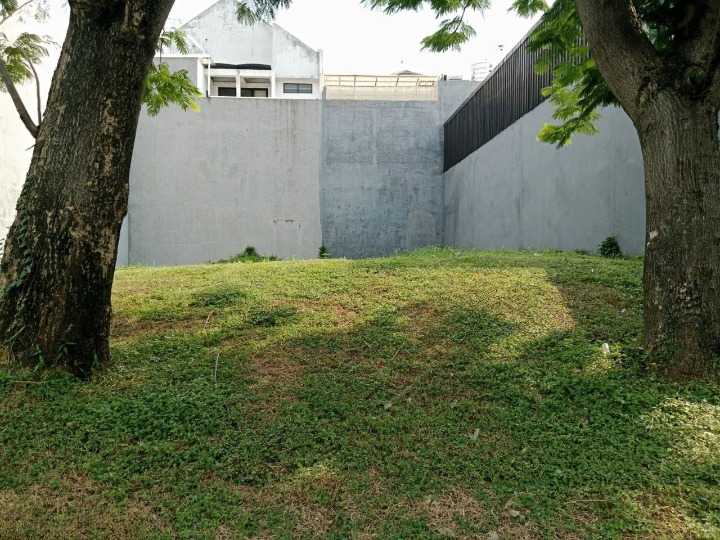 Disewakan Tanah Ideal Villa Taman Telaga Wilayah Surabaya Barat - Thumbnail 2