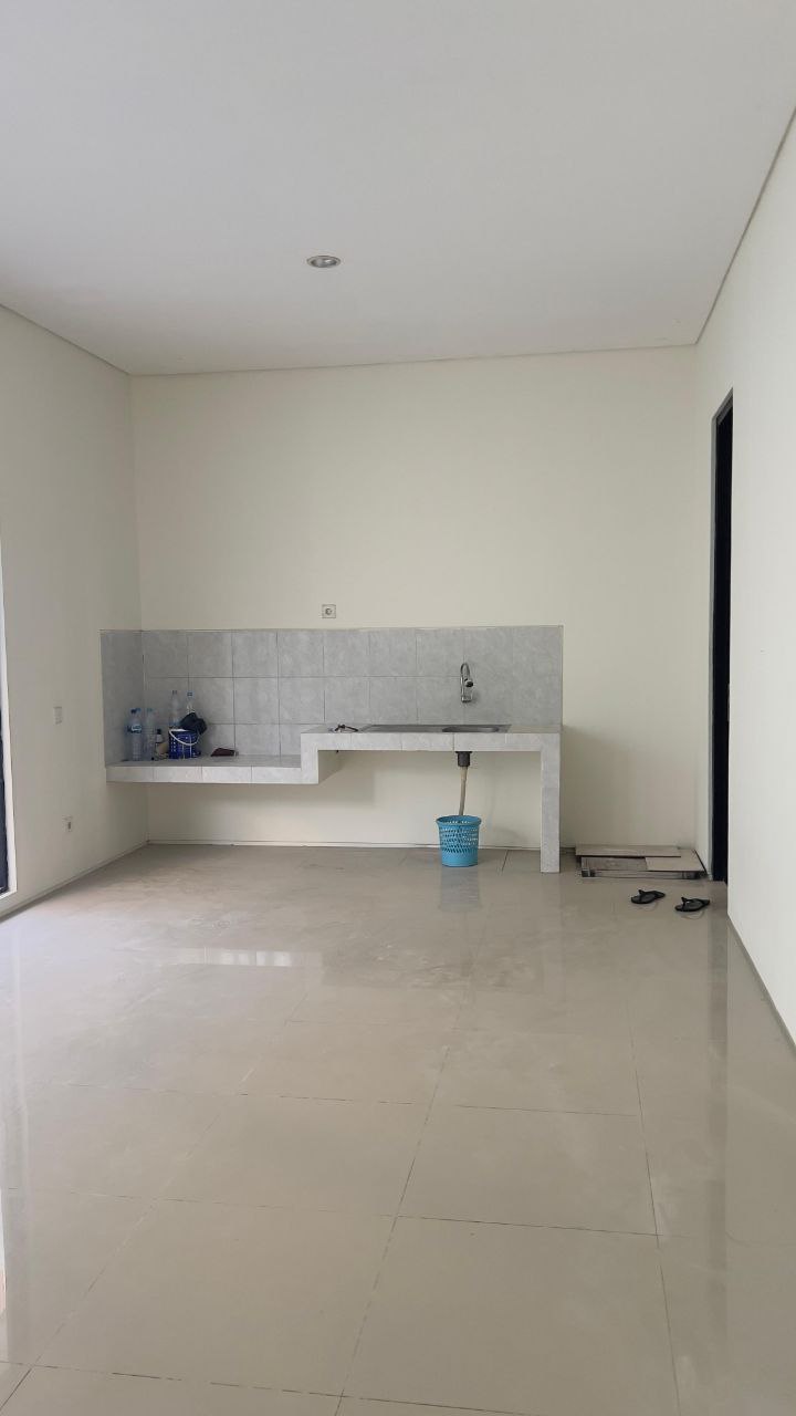 Dijual Rumah View Danau Wilayah diNorth West Lake Citraland Surabaya Barat - Thumbnail 7