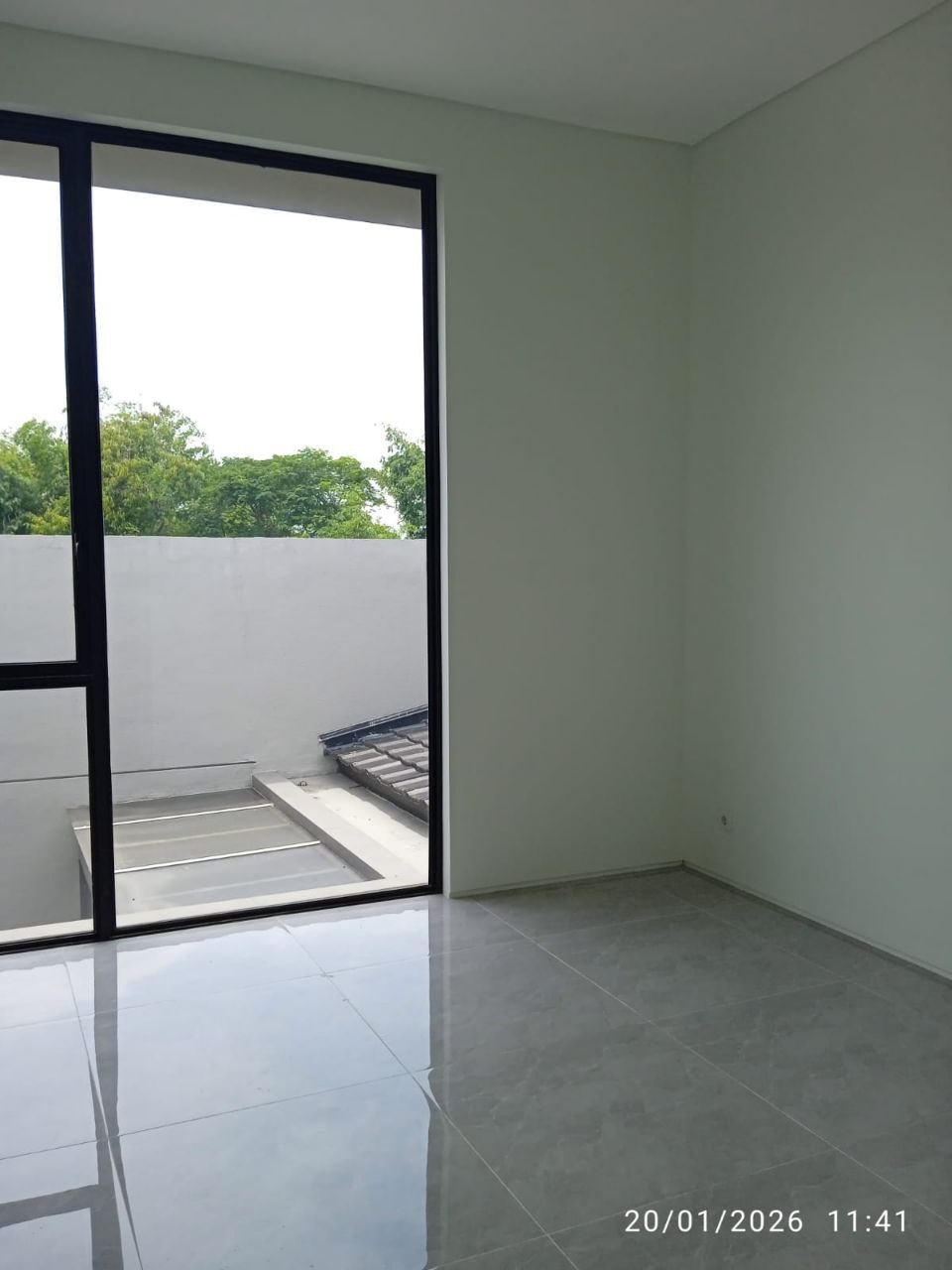 Disewakan Rumah Eksklusif di Kawasan Premium District 9 Thomson Citraland Surabaya Barat - Thumbnail 6