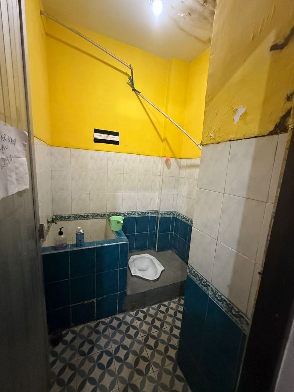 Disewakan Ruko 3 Lantai Lokasi Strategis di Ngagel Jaya Surabaya Timur - Thumbnail 9