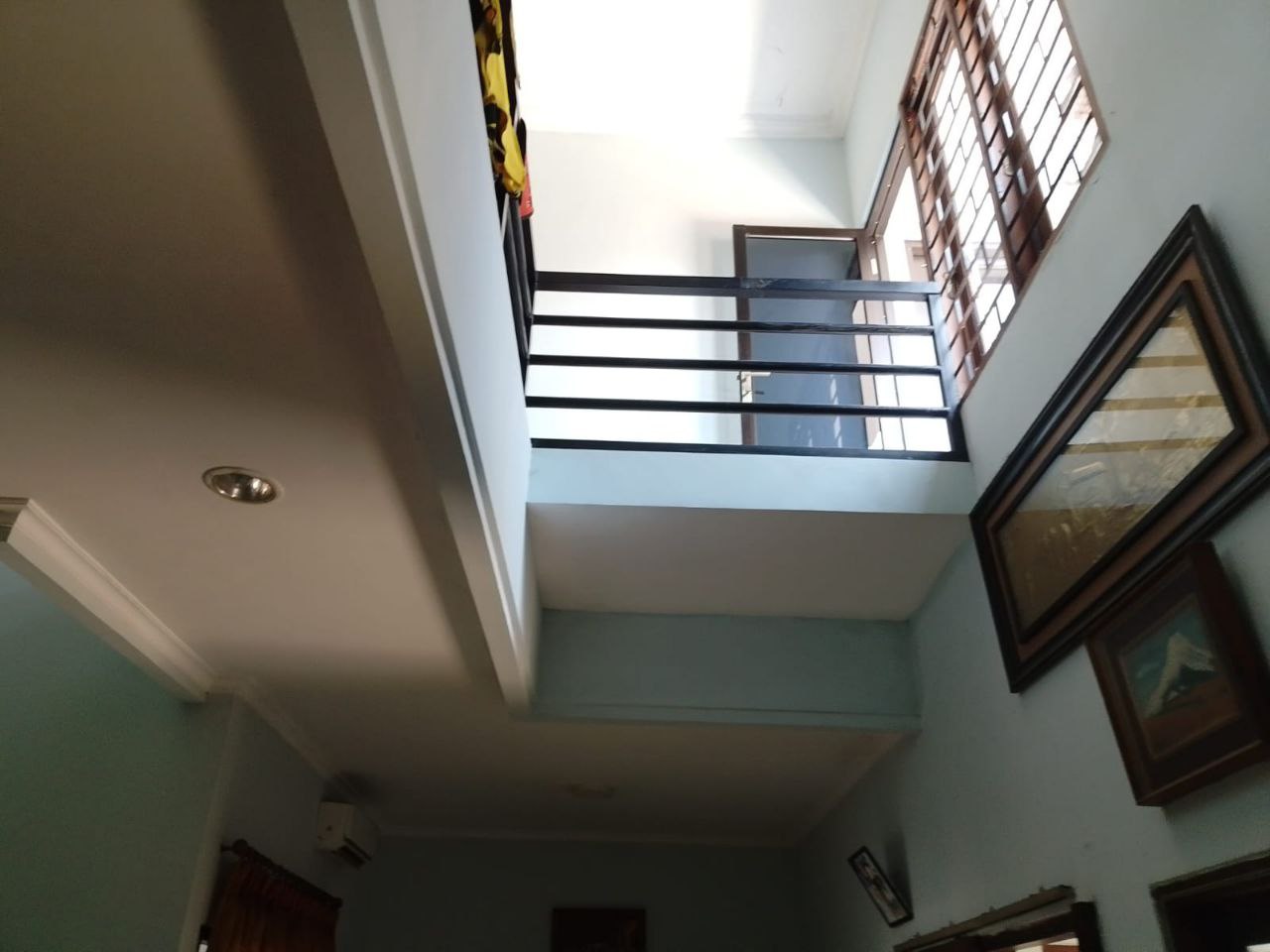 Dijual Rumah 2 Lantai Siap Huni di Rayan Regency Surabaya Barat - Thumbnail 3
