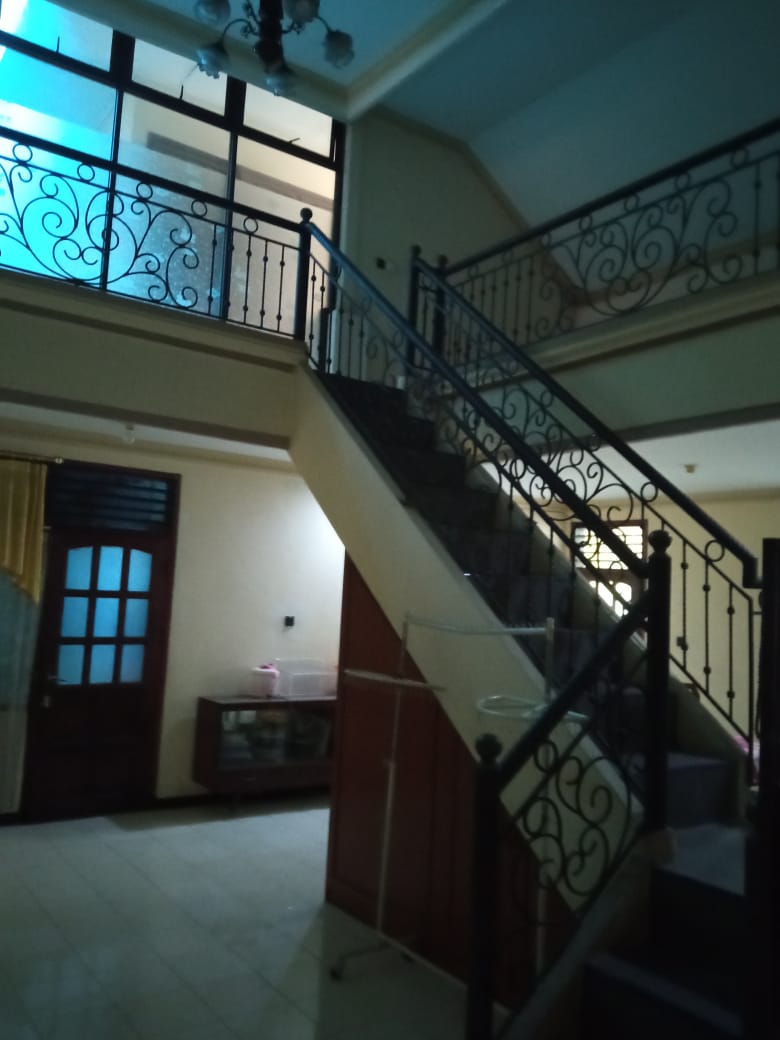 Dijual Rumah Kos Lokasi Strategis dekat kampus UWK Surabaya - Thumbnail 8