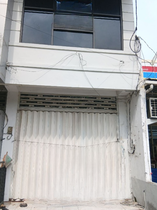 Disewakan Ruko Strategis di Putro Agung Kulon Surabaya Utara - Image 1