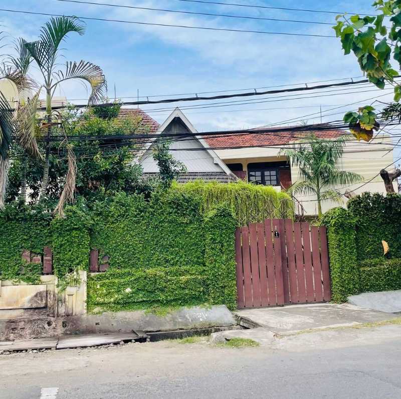 Dijual Rumah Besar dan Strategis di Tambaksari Surabaya - Image 1