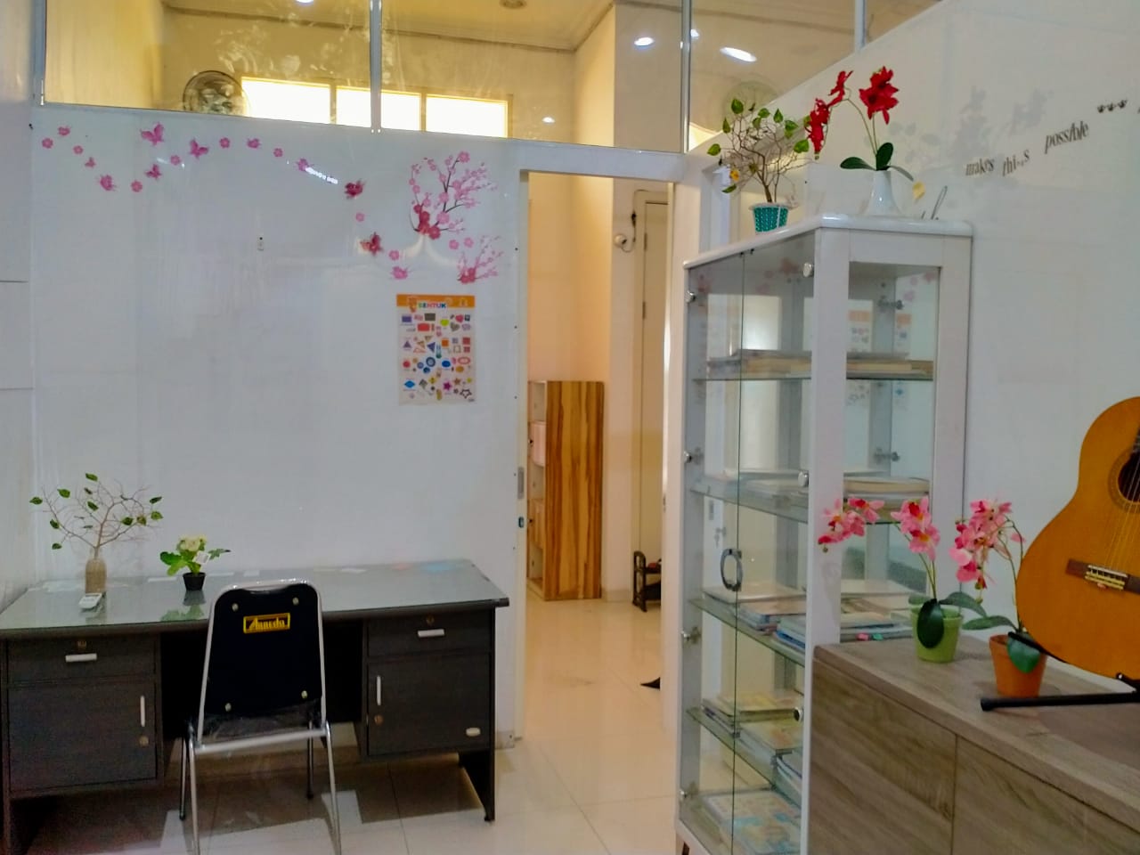 DISEWAKAN / DIJUAL – KANTOR BENTUK RUMAH  SURABAYA TIMUR  PERUM NIRWANA EKSEKUTIF - Thumbnail 4