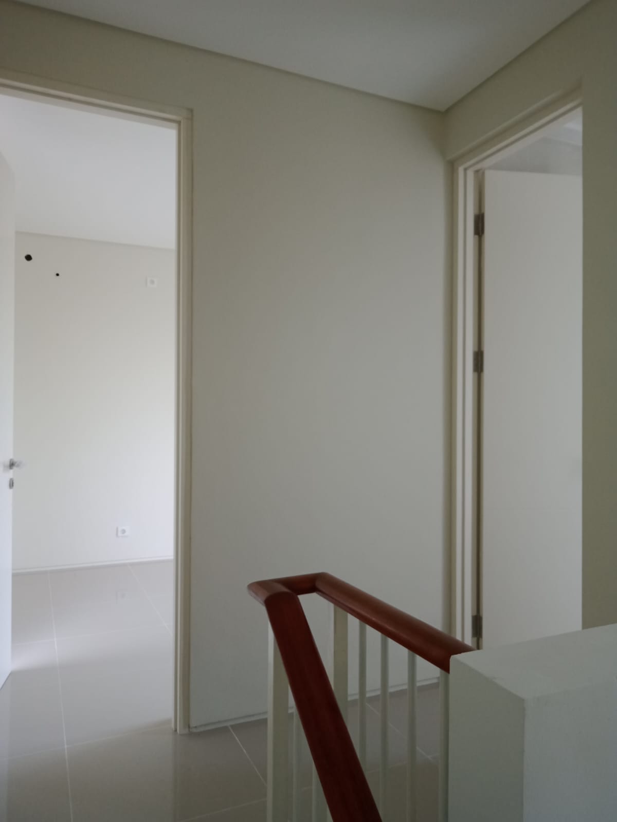 Jual Rumah 2 Lantai Northwest Lake Siap Huni Citraland Utara Surabaya Barat - Thumbnail 3