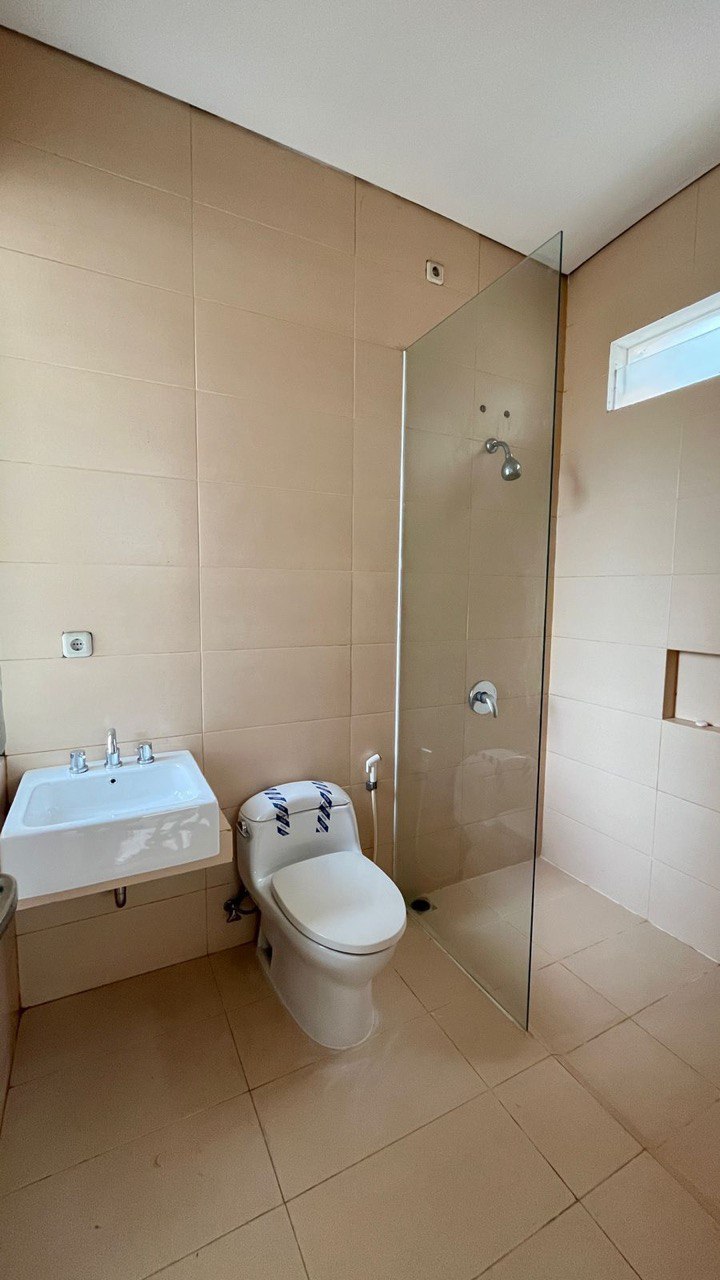 Dijual Rumah Greenlake, Wiyung Citraland Surabaya Barat - Thumbnail 6