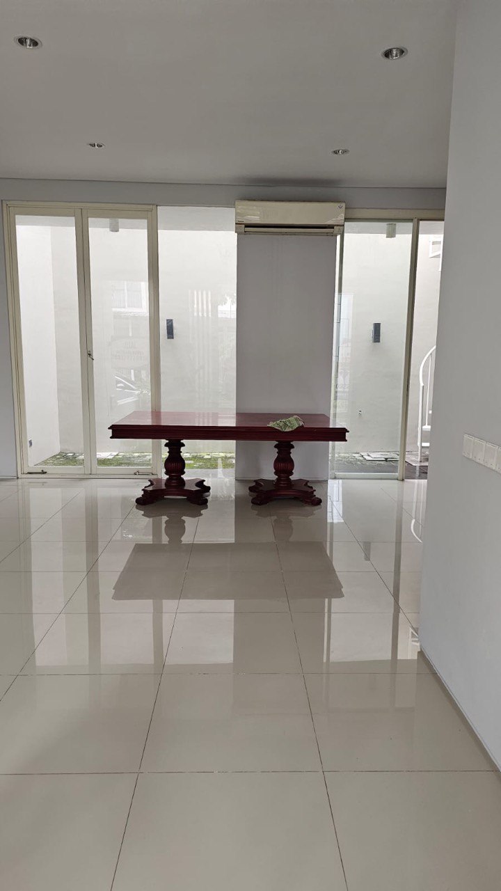 Dijual Rumah Taman Puspa Raya CitraLand Utama Surabaya Barat - Thumbnail 6