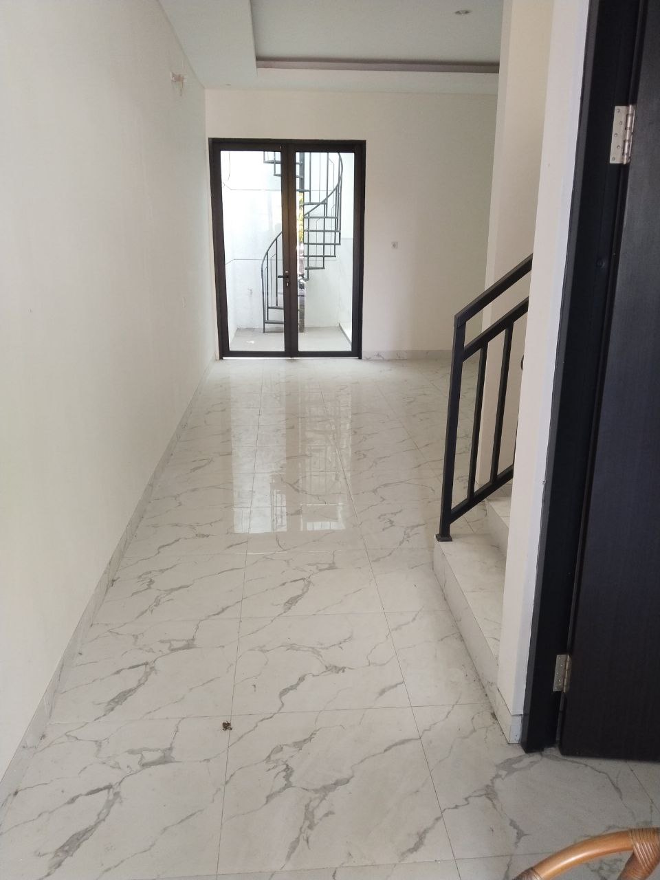 Dijual Rumah Strategis Tenggilis Mejoyo Surabaya Selatan - Image 1