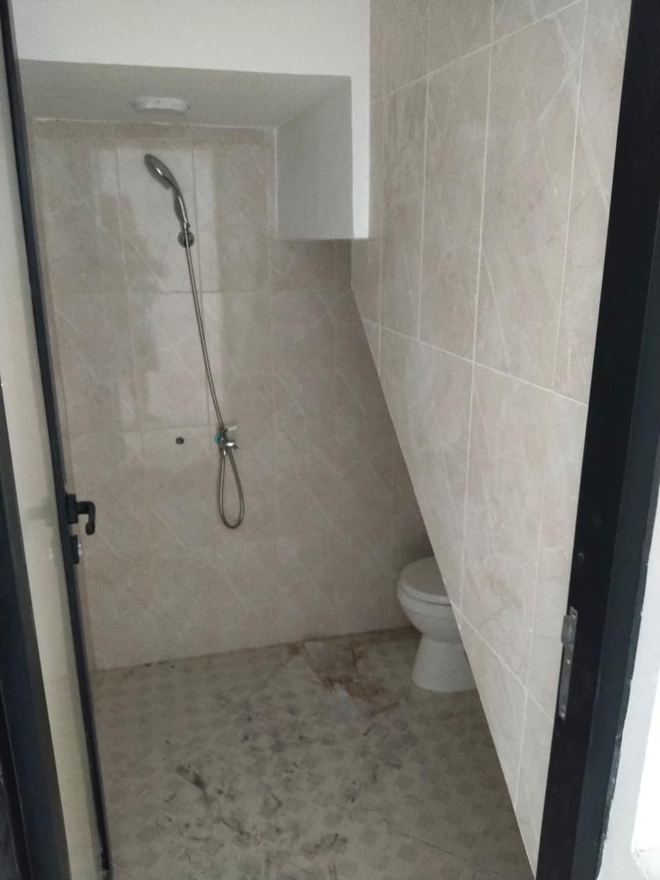 Dijual Rumah Baru 2 Lantai di Semolowaru Tengah Surabaya Timur - Thumbnail 4