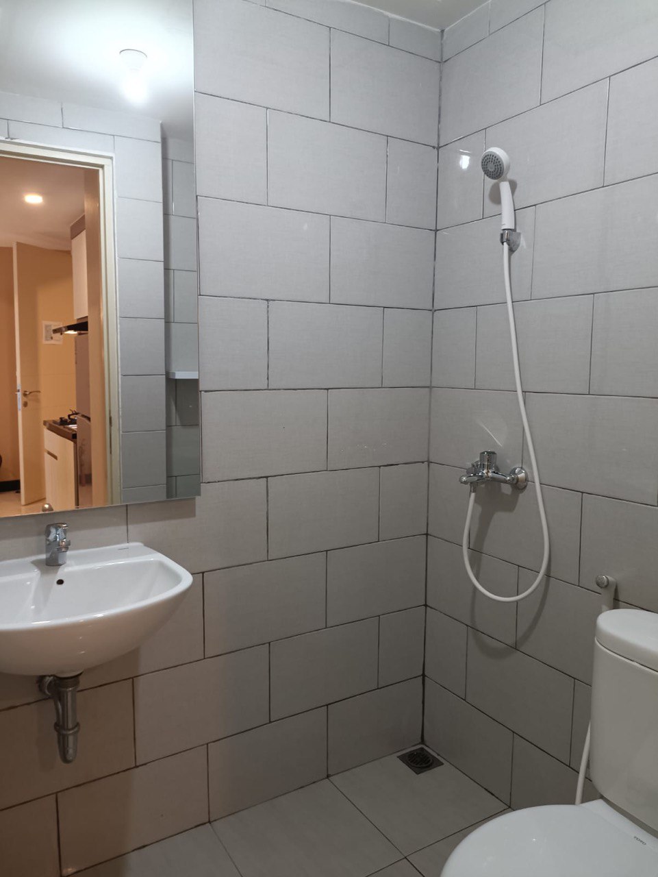 Disewakan Apartemen Amor Siap Huni di Pakuwon City Surabaya Timur - Thumbnail 5