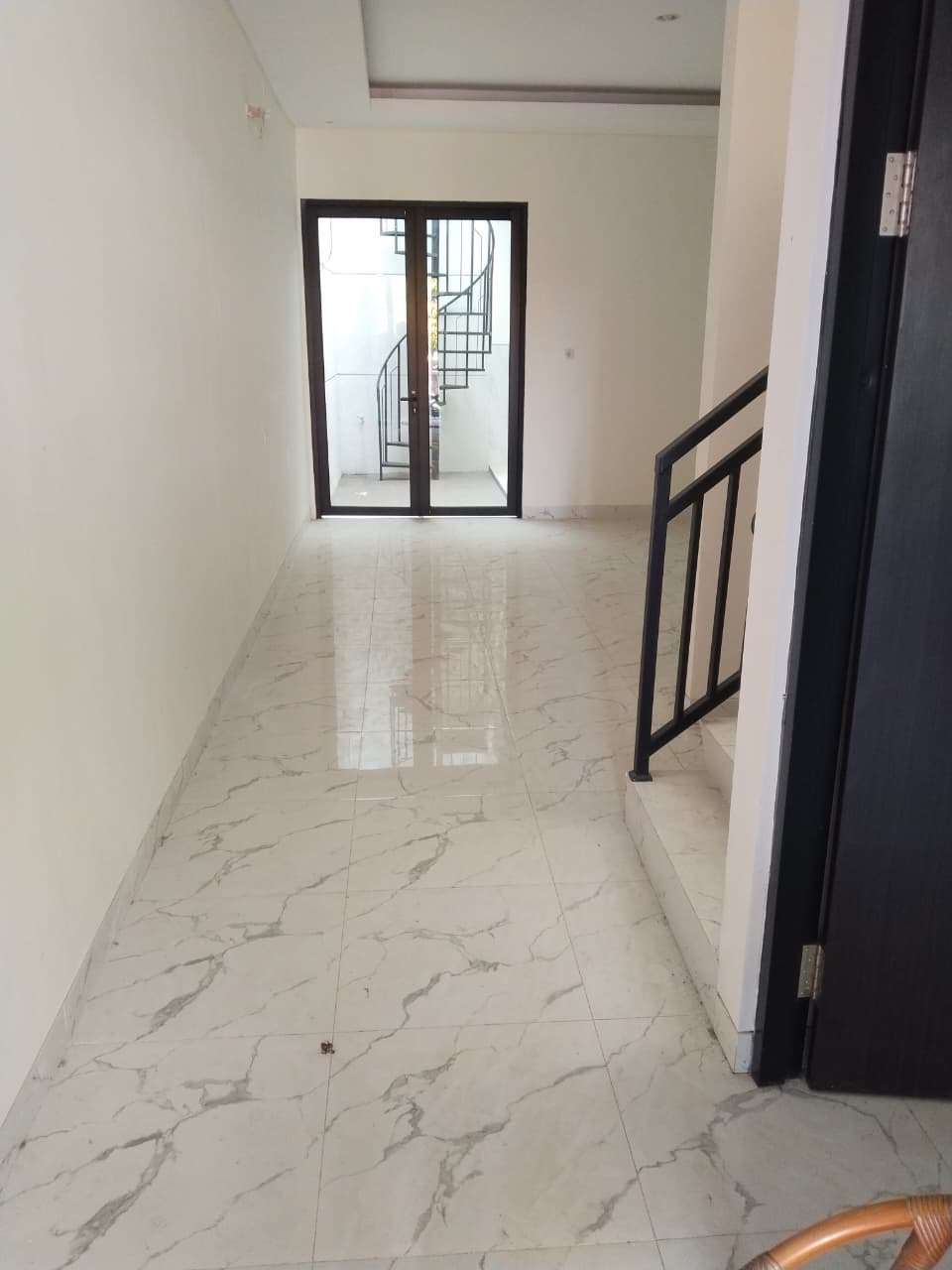 Dijual Rumah Baru 2 Lantai di Semolowaru Tengah Surabaya Timur - Thumbnail 2