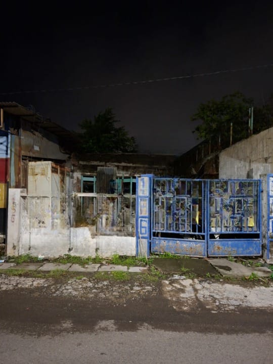 Dijual Rumah Hitung Tanah Lokasi Strategis Petemon  Surabaya Pusat - Thumbnail 2