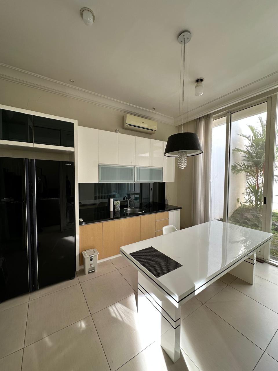 Dijual/Disewakan Rumah Larizwood, Pakuwon Indah Surabaya Barat - Thumbnail 3