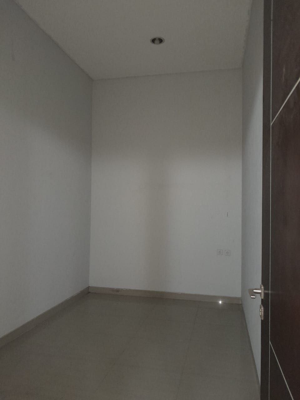 Disewakan Ruko 3 Lantai Siap Pakai di Ploso Surabaya Timur - Thumbnail 3