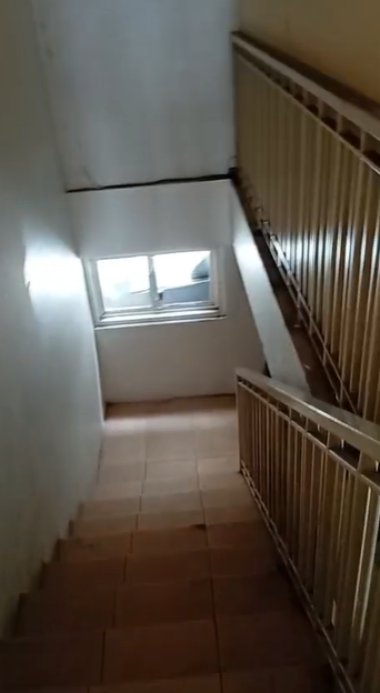 Disewakan Ruko 2 Lantai Strategis di Rungkut Menanggal Surabaya Timur - Thumbnail 5